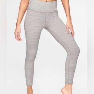 Athleta Chaturanga 7/8 Tight High Rise Jacquard Textured Legging in Quail Size S